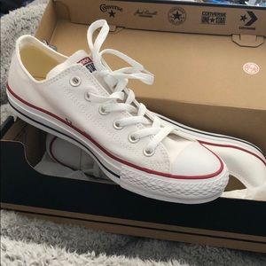 Converse Chuck Taylor Low Top